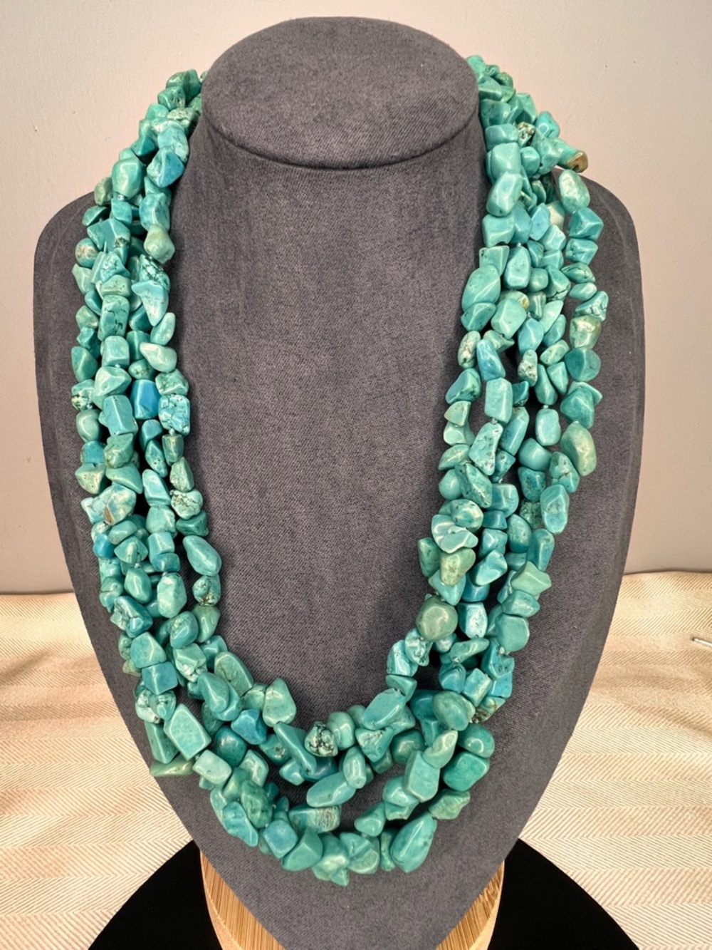 LUCAS LAMETH Turquoise 925 Sterling Graduated Lengths Turquoise Pebble Necklace